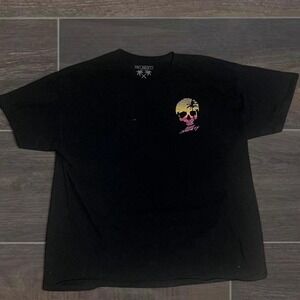 XL Black & pink retro streetwear skull riot society graphic tee